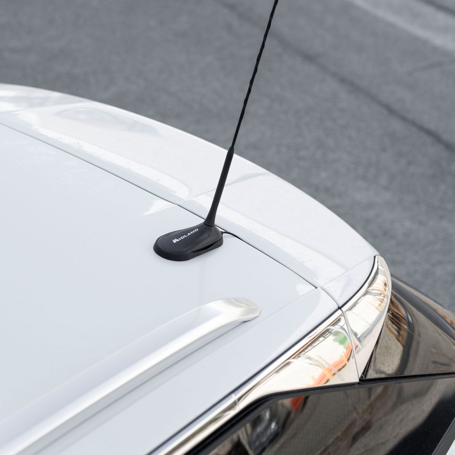 Antenne longue BNC pour portatif CB